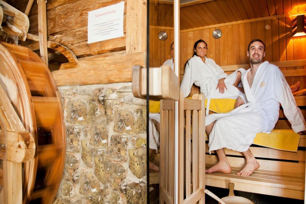 Hotel Binggl マウテルンドルフ エクステリア 写真